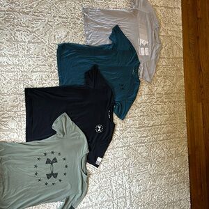 Lot of 4 Under Armour size small T shirts.